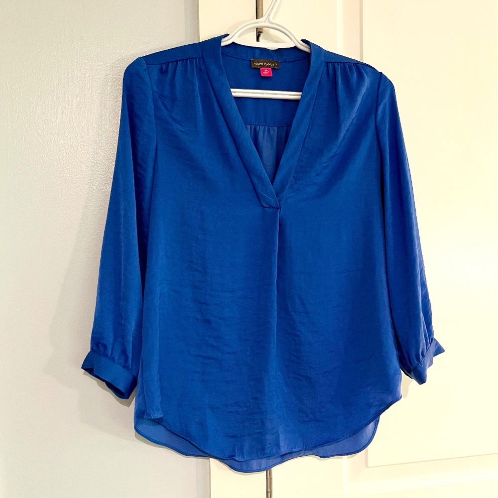 Vince Camuto Women's Women's V-Neck 3/4 Sleeve Rumple Blouse, cobalt/royal blue - Picture 6 of 6
